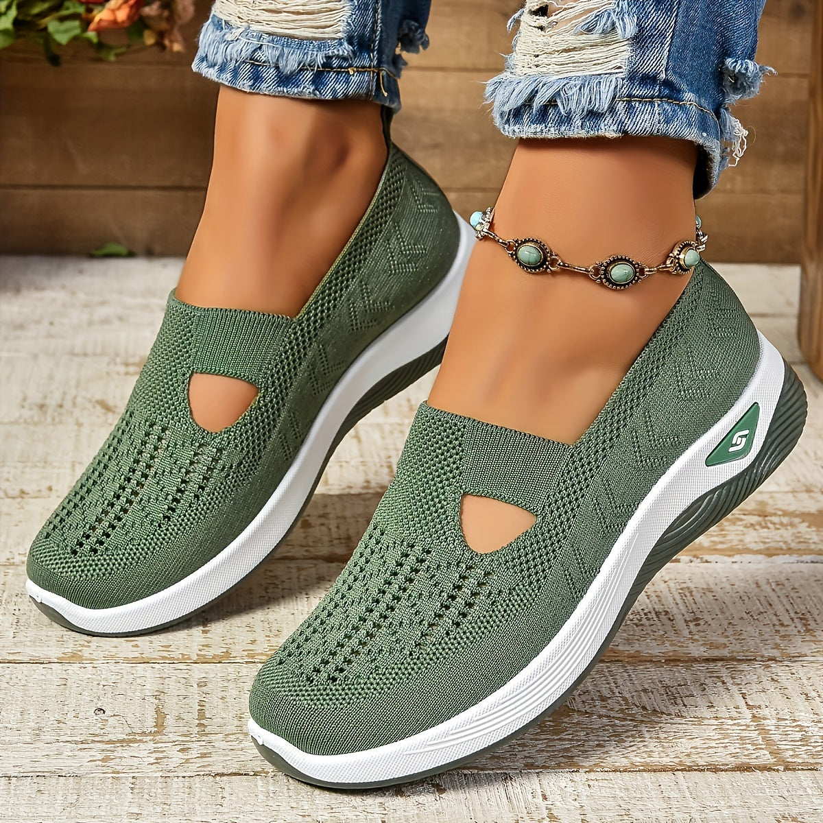 Harlow Women’s Cushioned Knit Slip On Sneakers