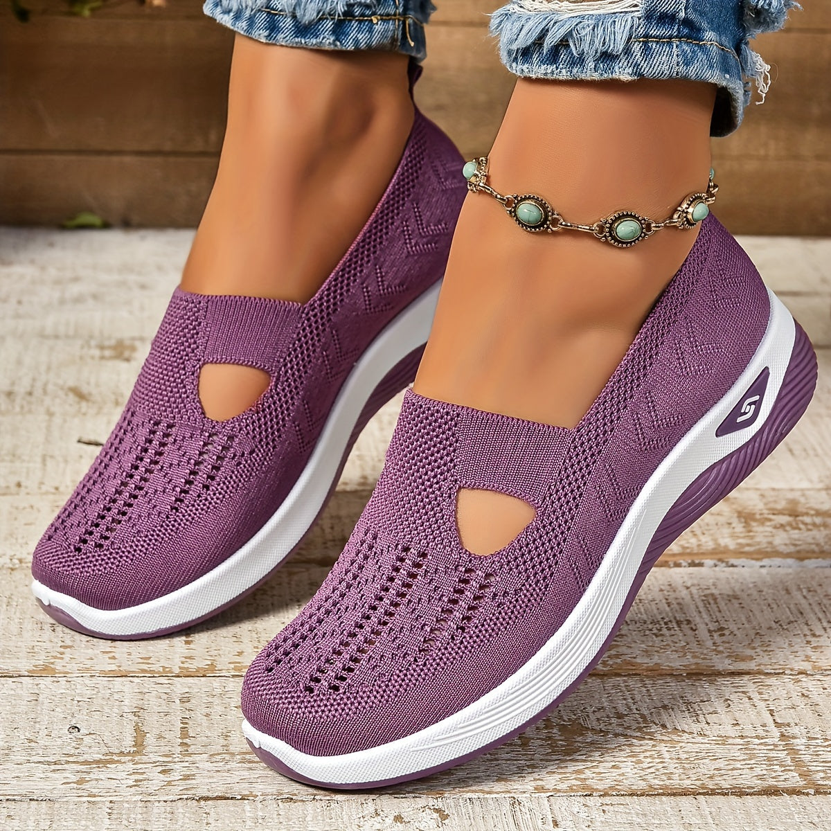 Harlow Women’s Cushioned Knit Slip On Sneakers