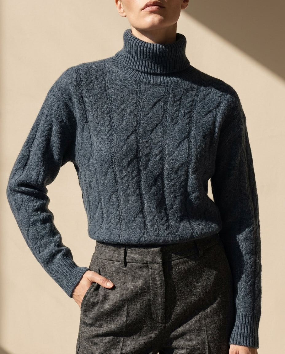 Carinthia Cozy Cable Knit Turtleneck Sweater