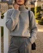 Genevieve Women's Cashmere Turtleneck Sweater